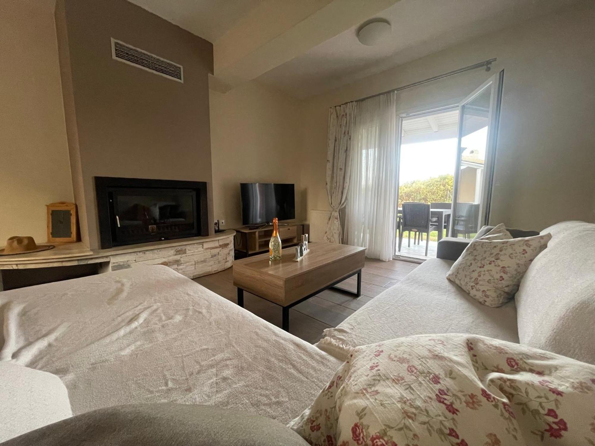 Oasis Country House Ágios Ioánnis エクステリア 写真